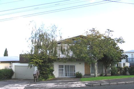 Photo of property in 15 Jaemont Avenue, Te Atatu South, Auckland, 0610