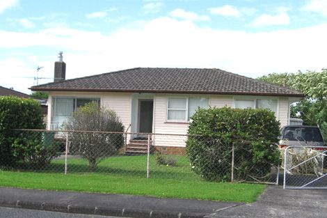 Photo of property in 1/5 Kaumatua Place, Te Atatu Peninsula, Auckland, 0610