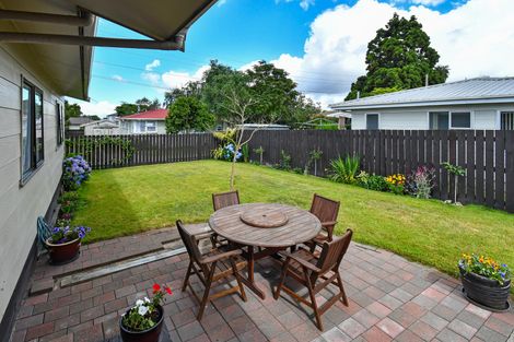 Photo of property in 2/160 Porchester Road, Papakura, 2110