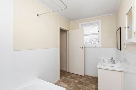 Photo of property in 67 Young Street, New Plymouth, 4310