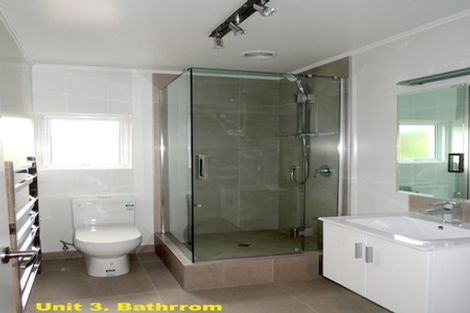 Photo of property in 9 Seaview Road, Castor Bay, Auckland, 0620