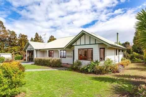 Photo of property in 53 Whangapoua Sh25 Road, Coromandel, 3506