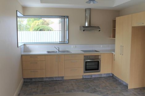 Photo of property in 12a Grassmere Street, Papanui, Christchurch, 8052
