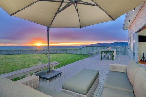 Photo of property in 215 Newcastle Street, Mahia, 4198