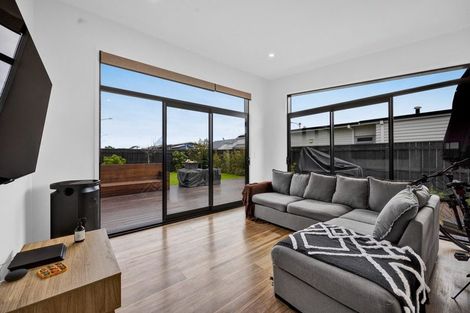 Photo of property in 52a Dillon Drive, Bell Block, New Plymouth, 4312