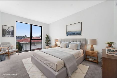 Photo of property in 8 Tiraumea Drive, Pakuranga, Auckland, 2010