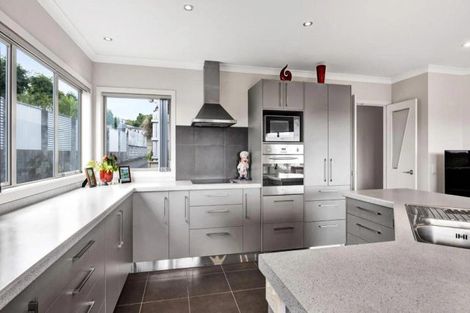 Photo of property in 4a Marchant Place, Westown, New Plymouth, 4310