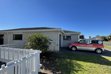 Photo of property in 1 Monowai Street, Mount Maunganui, 3116