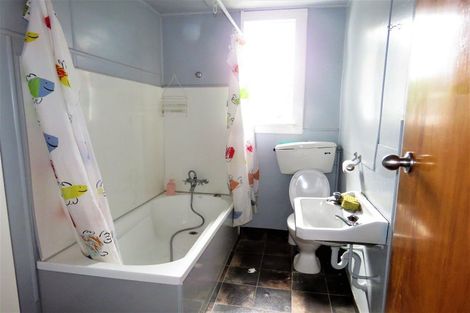 Photo of property in 31 Brougham Street, Westport, 7825