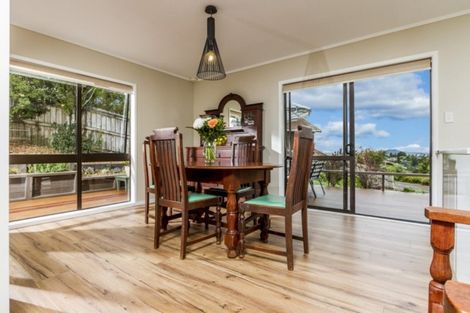 Photo of property in 9 Cairnbrae Court, Northcross, Auckland, 0632