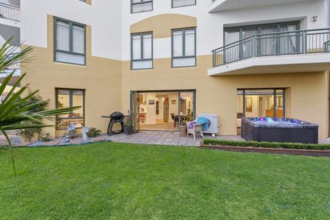 Photo of property in 41 Waterside Crescent, Gulf Harbour, Whangaparaoa, 0930