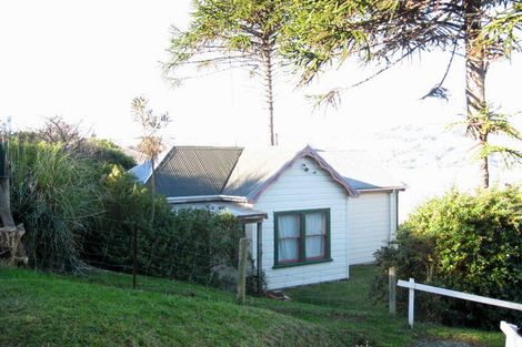Photo of property in 14 Wanaka Street, Ravensbourne, Dunedin, 9022