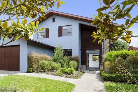 Photo of property in 17 Scarlet Oak Drive, Schnapper Rock, Auckland, 0632