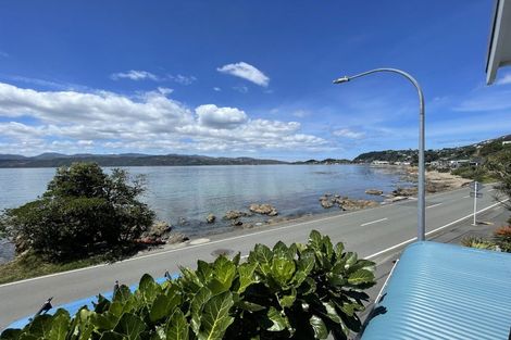 Photo of property in 299 Karaka Bay Road, Karaka Bays, Wellington, 6022