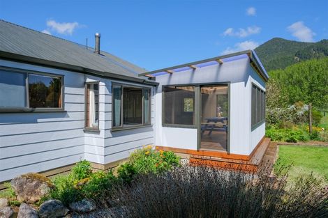 Photo of property in 53 Porika Road, Rotoroa, Murchison, 7077