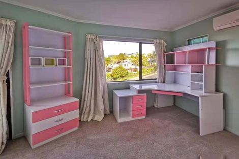 Photo of property in 55 Penguin Drive, Murrays Bay, Auckland, 0630