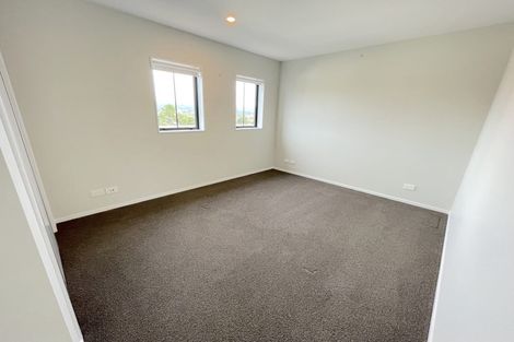 Photo of property in 10/15 Sunhill Road, Sunnyvale, Auckland, 0612