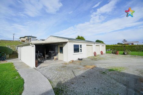 Photo of property in 22 Buckingham Street, Tokanui, 9884