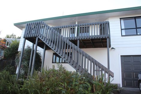 Photo of property in 1/17 Kupari Place, Totara Vale, Auckland, 0629