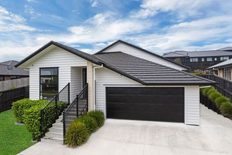 Photo of property in 135 Harriet Johnston Drive, Pokeno, 2402