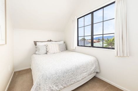Photo of property in 129 Seaview Road, Paraparaumu Beach, Paraparaumu, 5032