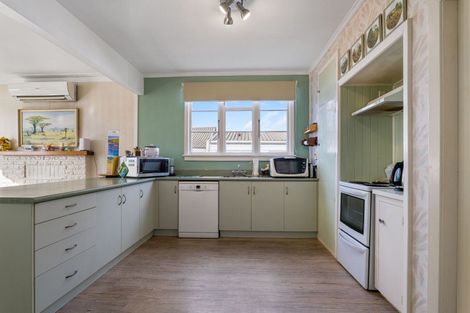 Photo of property in 451 Broadway, Stratford, 4332