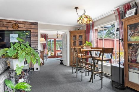 Photo of property in 104 Main North Road, Woodend, 7610