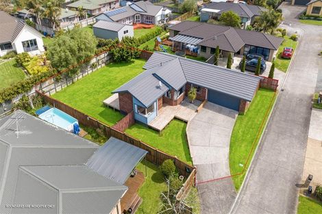 Photo of property in 11 Lieshout Way, Pukekohe, 2120
