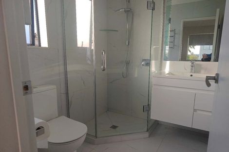 Photo of property in 10/16 William Roberts Road, Pakuranga, Auckland, 2010