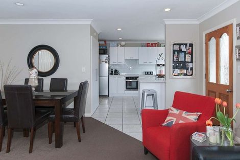Photo of property in 2/70 Drake Street, Howick, Auckland, 2014