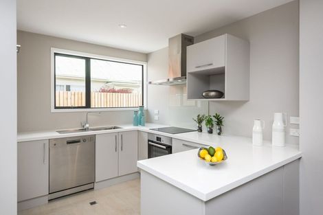 Photo of property in 2/16 Grants Road, Papanui, Christchurch, 8053