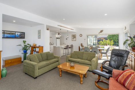 Photo of property in 8 Acacia Court, Whitianga, 3510