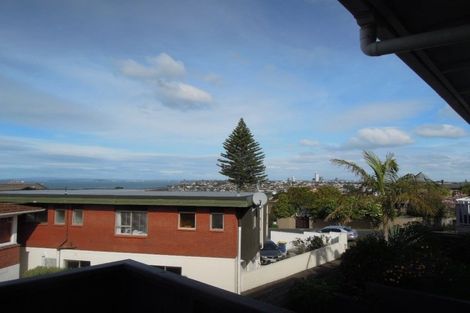 Photo of property in 2/3 Rahopara Street, Castor Bay, Auckland, 0620