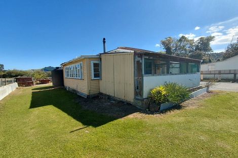 Photo of property in 16 Raumaewa Road, Mangaweka, 4797