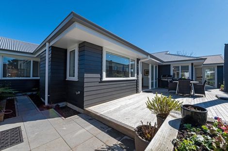 Photo of property in 1a Rogers Place, Kinloch, Taupo, 3377