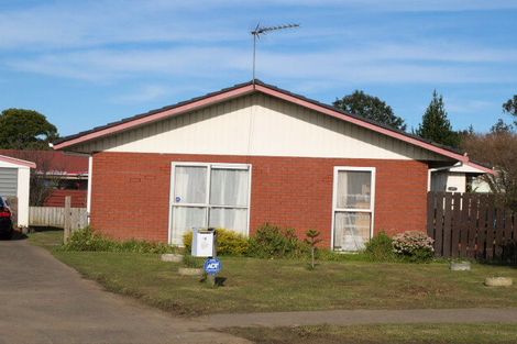 Photo of property in 17 Archboyd Avenue, Mangere East, Auckland, 2024