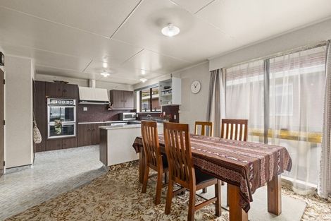 Photo of property in 20 Cedar Crescent, Feilding, 4702