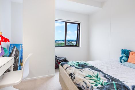 Photo of property in Twin Towers, 907/17 Putney Way, Manukau, Auckland, 2104