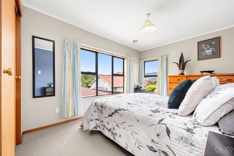 Photo of property in 2/88 Hautana Street, Woburn, Lower Hutt, 5010