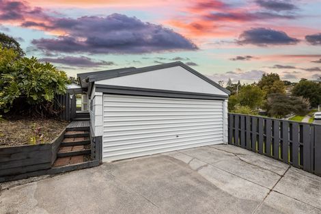 Photo of property in 24 Garton Drive, Massey, Auckland, 0614