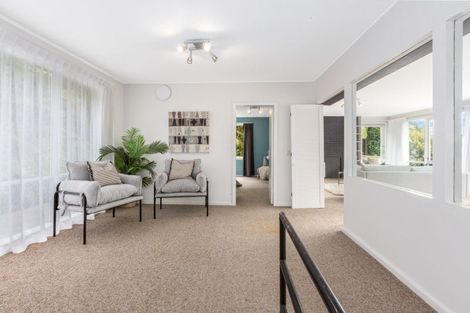 Photo of property in 12 Whiorau Grove, Lowry Bay, Lower Hutt, 5013