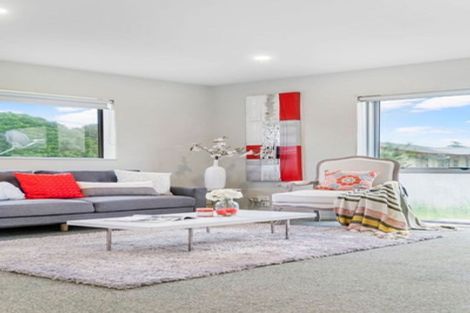 Photo of property in 2/1 Clarice Place, Takanini, 2112