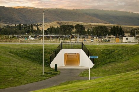 Photo of property in 113 Wooing Tree Avenue, Cromwell, 9310