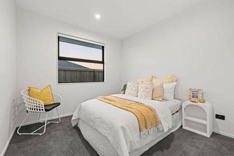 Photo of property in 158 Shillingford Boulevard, Rolleston, 7615