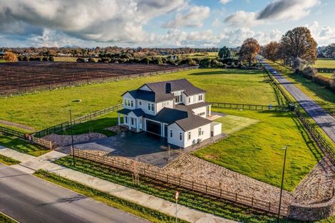 Photo of property in 4 Sunline Drive, Leamington, Cambridge, 3432