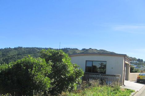 Photo of property in 19 Imran Terrace, Khandallah, Wellington, 6035