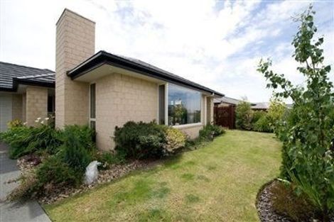 Photo of property in 3 Cassinia Gardens, Aidanfield, Christchurch, 8025