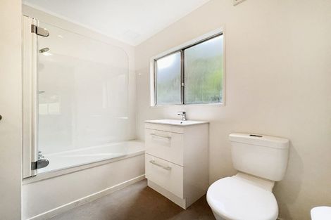 Photo of property in 9 Oldham Way, Crofton Downs, Wellington, 6035