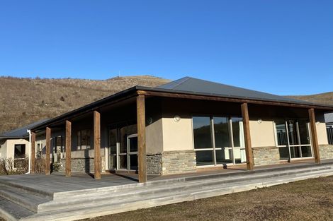 Photo of property in 17 Pinot Noir Court, Omarama, 9412