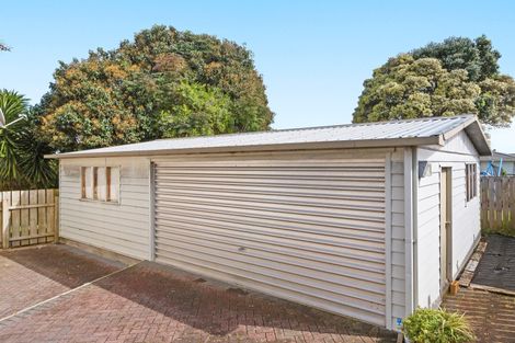 Photo of property in 6 Primrose Place, Manurewa, Auckland, 2102